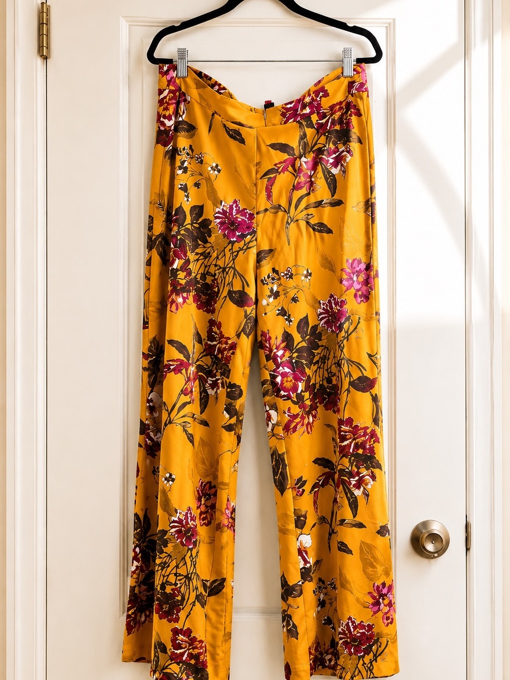 PLUS SIZE SET Mustard Floral Surplice Ruffle Sleeve Top With Matching Pants 2x - Picture 2 of 3